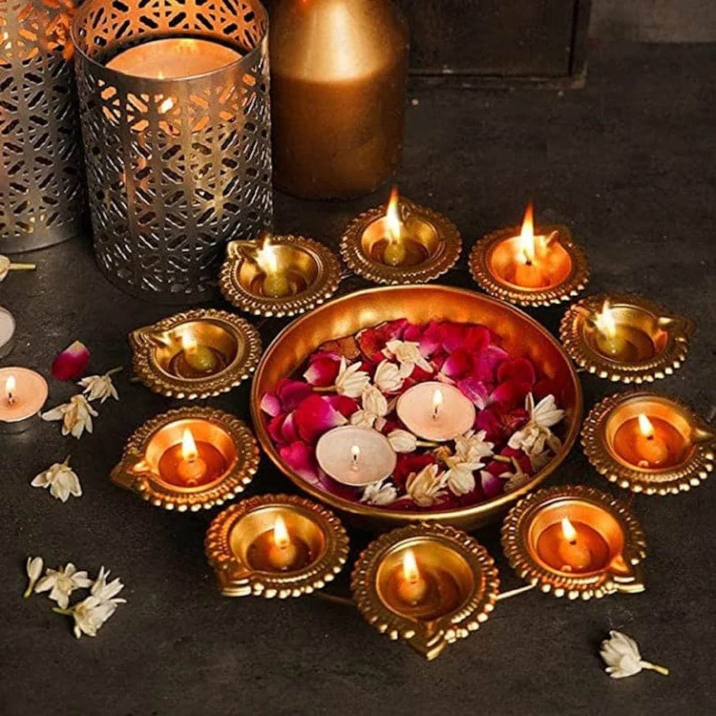 Urli : Beautiful candle decoration from Indian